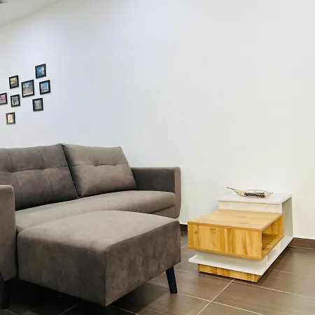 3 Bedroom Landed Beside Jonker Taman Kota Laksamana 150A By Myplace Malacca Exterior photo