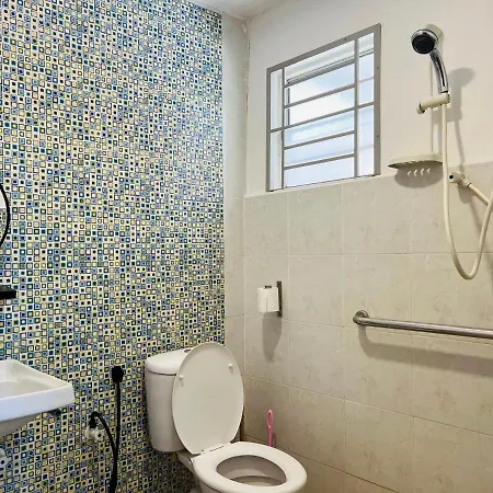 3 Bedroom Landed Beside Jonker Taman Kota Laksamana 150A By Myplace Malacca Exterior photo