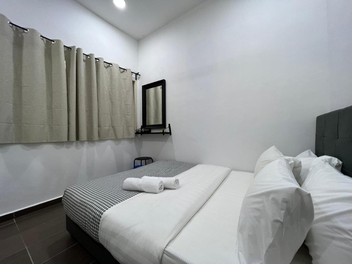 Holiday home 3 Bedroom Landed Beside Jonker Taman Kota Laksamana 150a By Myplace