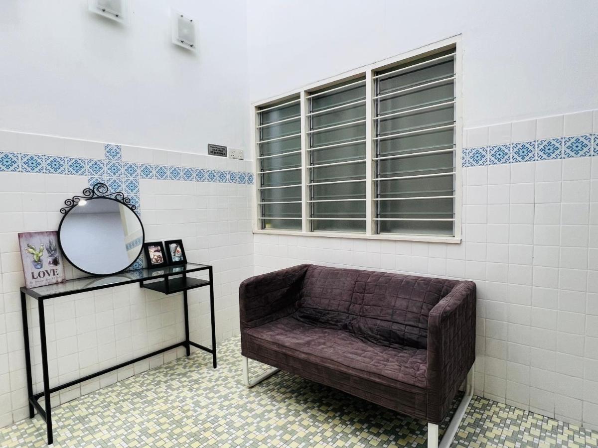 Holiday home 3 Bedroom Landed Beside Jonker Taman Kota Laksamana 150a By Myplace Malacca